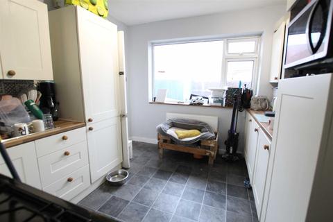 28 Aled Gardens, Kinmel Bay, Rhyl, LL18 5NG