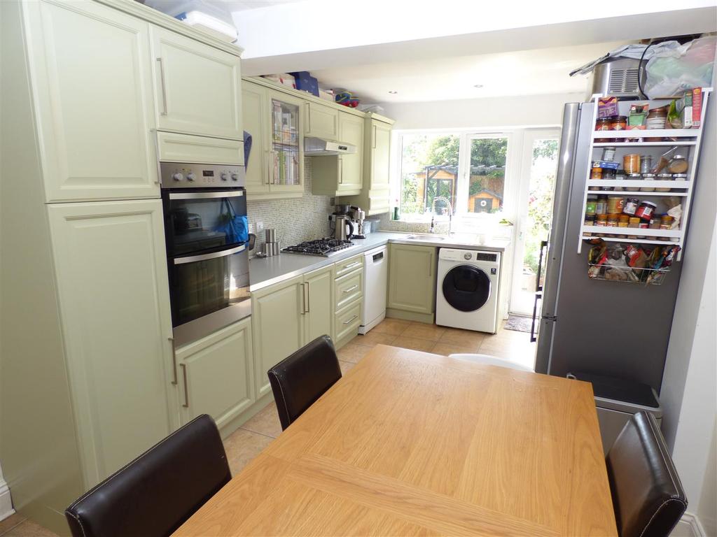 Hawkeys Lane, North Shields 3 bed semidetached house £249,950
