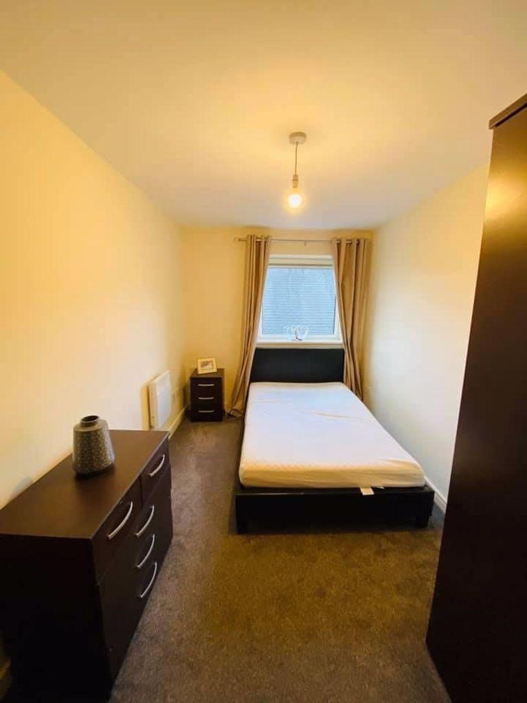 Marsden House, Marsden Road, Bolton... 2 bed apartment £800 pcm (£185 pw)