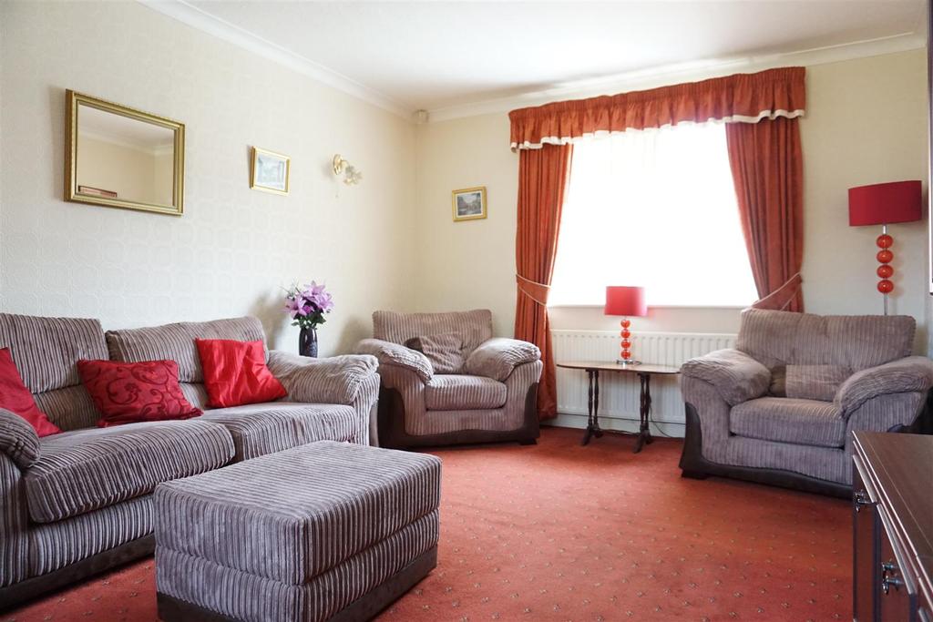 Poplar Road, Skellow, Doncaster 3 bed house £120,000