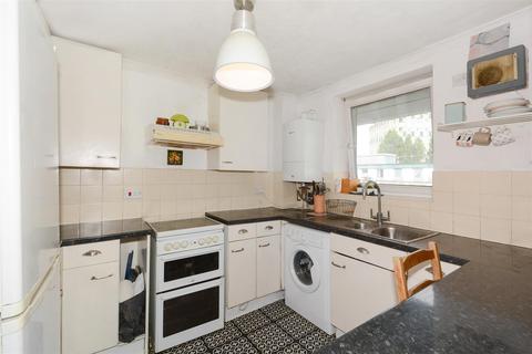 2 bedroom flat for sale - Chater House, Roman Road, London, E2