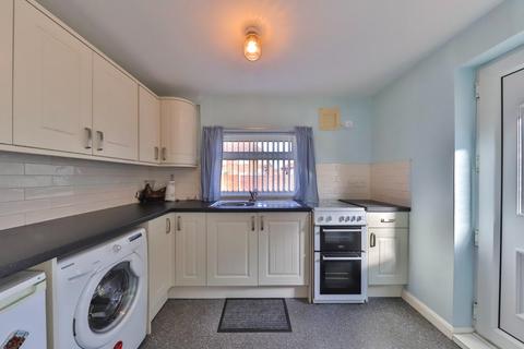3 bedroom semi-detached house for sale - The Garlands, York