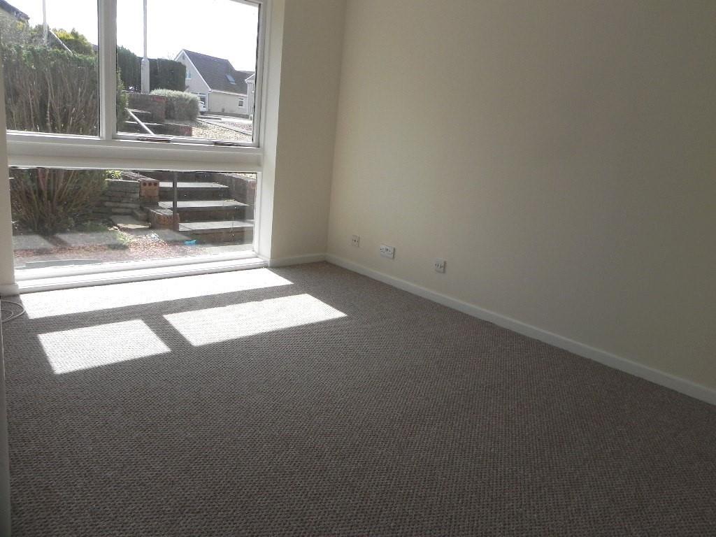 Stanmore Crescent, Lanark 1 bed semidetached bungalow £89,995