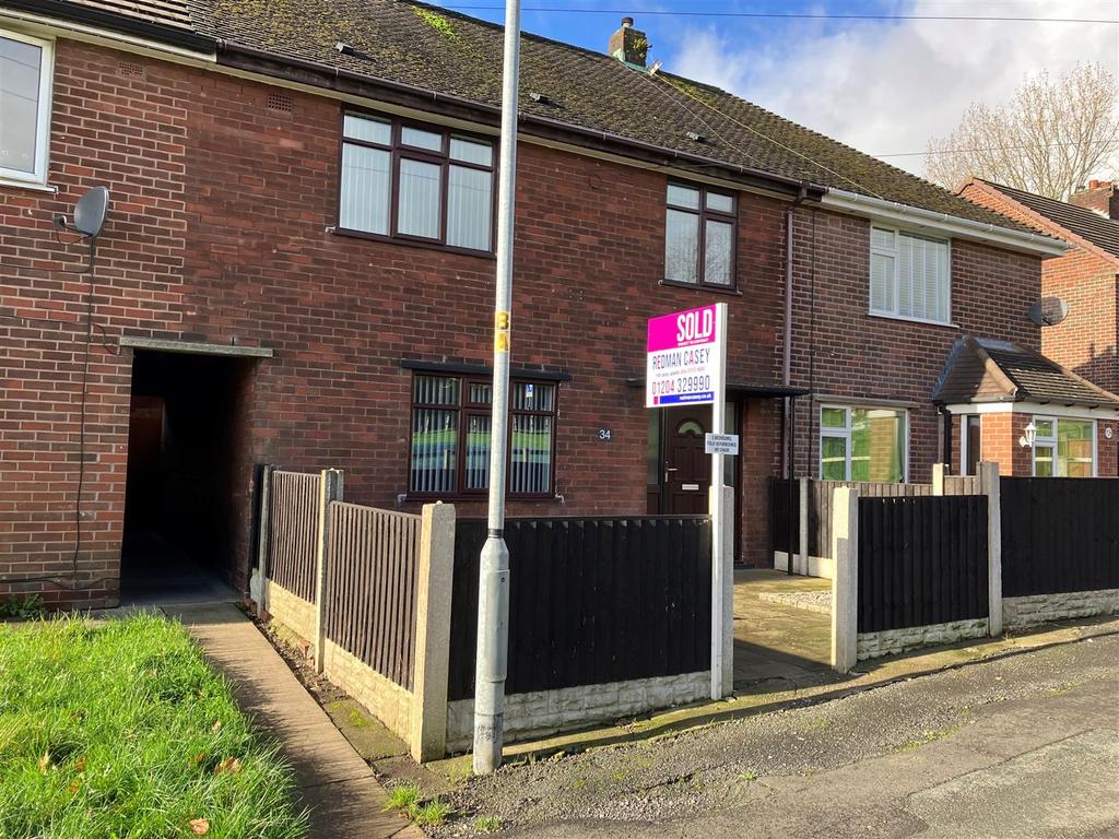 Ainsworth Avenue, Horwich, Bolton 3 bed townhouse £185,000