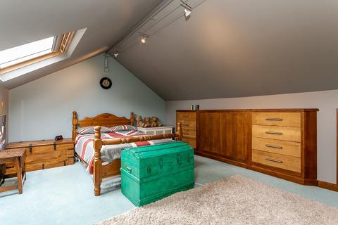 3 bedroom maisonette for sale - West Cliffe Mount, Harrogate, HG2