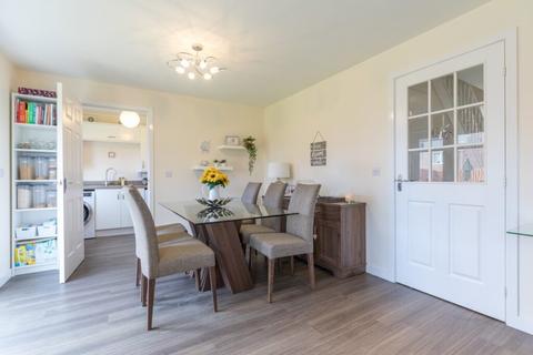 12 Bond Drive, Glasgow, G43 1AF