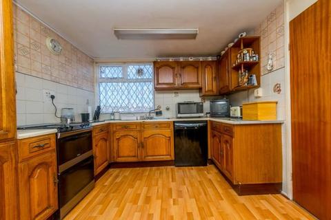 3 Bawn Path, Leeds, LS12 5QX