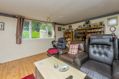3 Bawn Path, Leeds, LS12 5QX