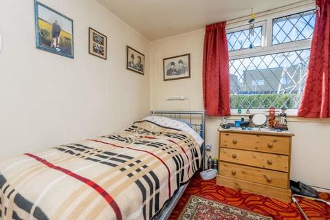 3 Bawn Path, Leeds, LS12 5QX