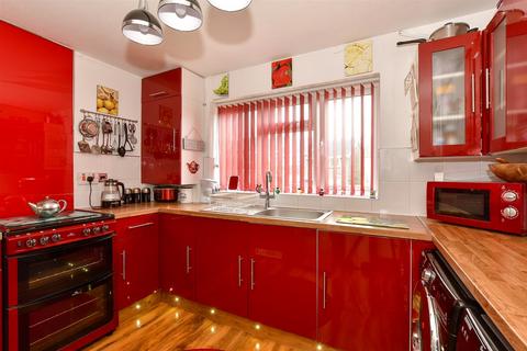 3 bedroom end of terrace house for sale, Perowne Way, Sandown, Isle of Wight