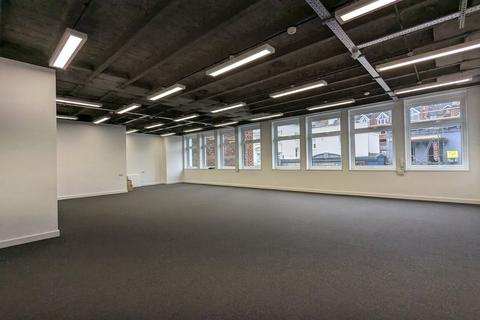 Office to rent, Cavendish House, 233-235 High Street, Guildford, GU1 3BJ