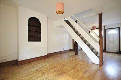2 bedroom semi-detached house for sale - Alexandra Road, Addlestone, Surrey, KT15 2PE