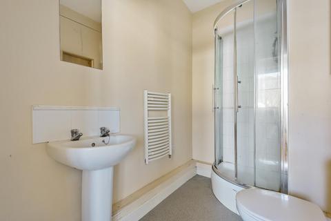 2 bedroom flat for sale, Britannia Wharf, Bingley, West Yorkshire, BD16