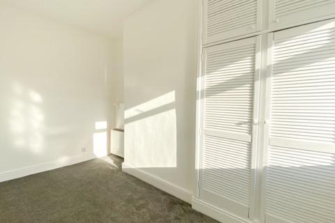 Flat 2, 9 Cambrian Terrace, Borth, SY24 5HU