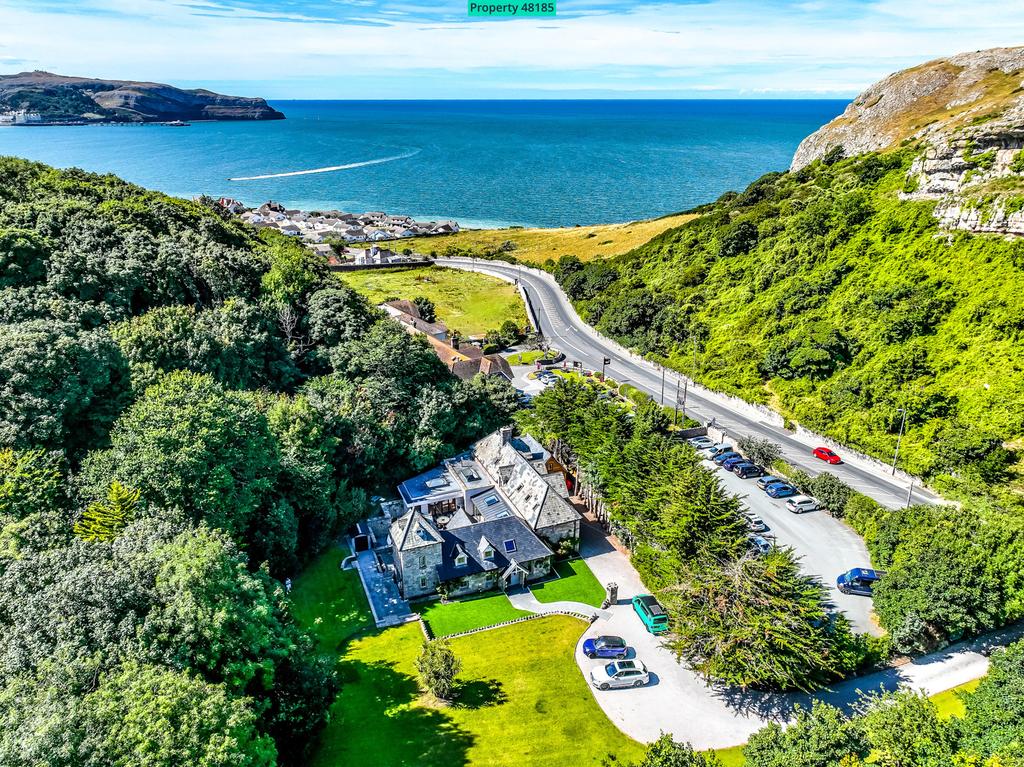 The Stables, Colwyn Road, Llandudno, LL30 4 bed detached house £1,795,000
