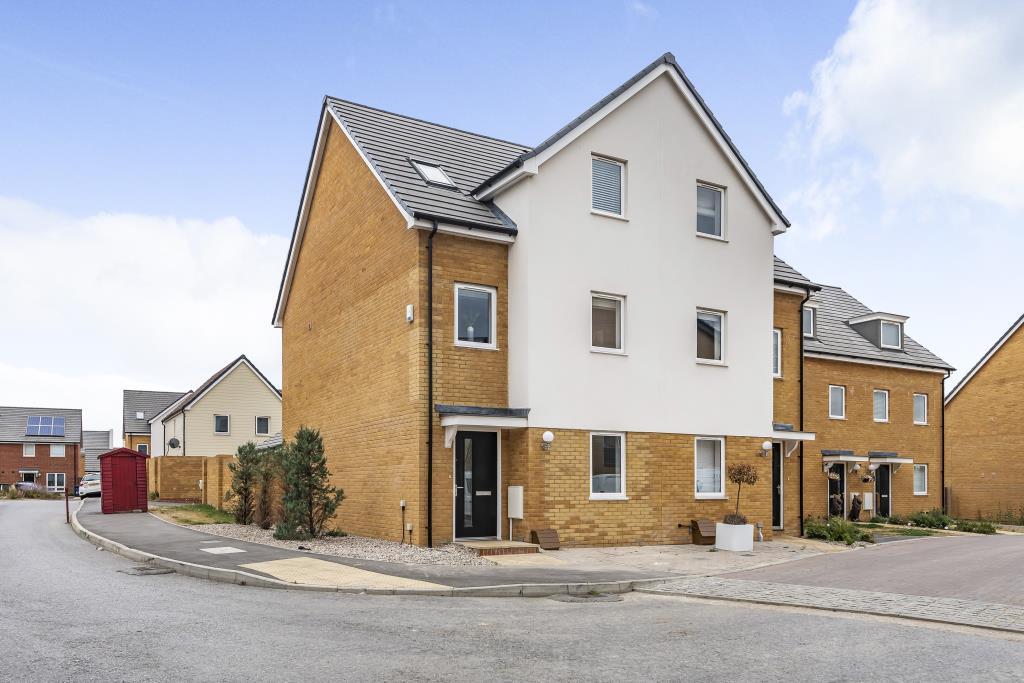 Mogridge Drive, Littlemore, OX4 3 bed semidetached house £2,000 pcm