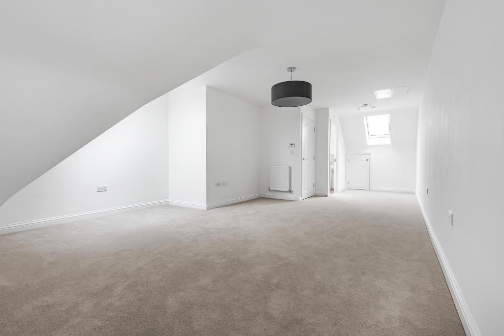 Mogridge Drive, Littlemore, OX4 3 bed semidetached house £2,000 pcm