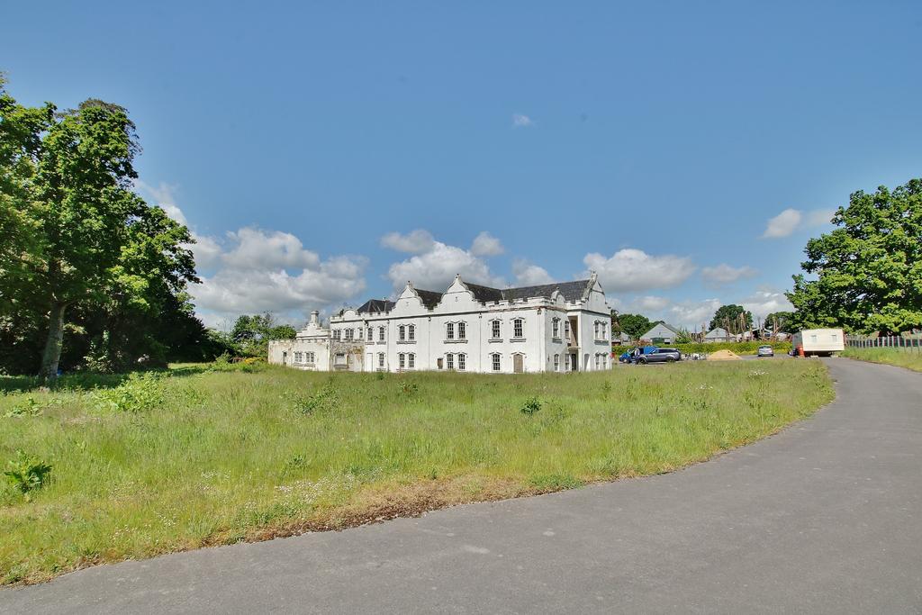 Tatchbury Lane, Winsor, Southampton 20 bed manor house for sale £
