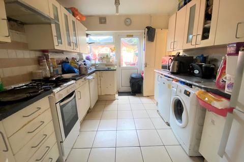 3 bedroom terraced house for sale, Hounslow, TW4