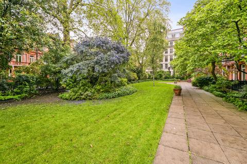 2 bedroom flat to rent, Sloane Gardens, London