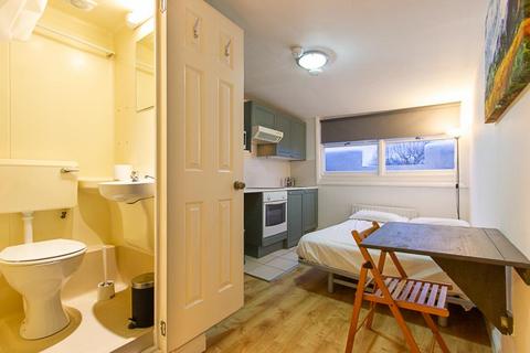 undefined, West Cromwell Road, Earls Court, London SW5