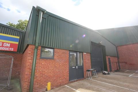 Trade counter to rent, Unit 3 Carvers Trading Estate, Southampton Road, Ringwood, BH24 1JR