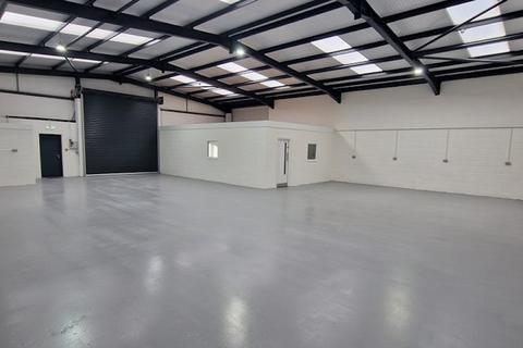 Trade counter to rent, Unit 3 Carvers Trading Estate, Southampton Road, Ringwood, BH24 1JR