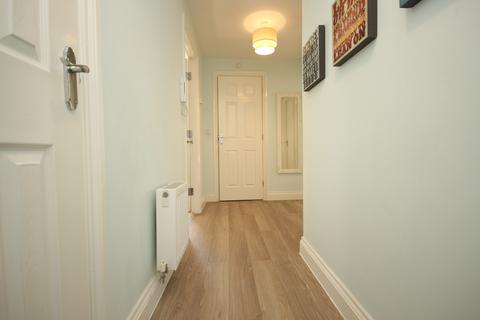 2 bedroom flat for sale - Dukesfield, Earsdon View, Newcastle Upon Tyne, NE27 0DS