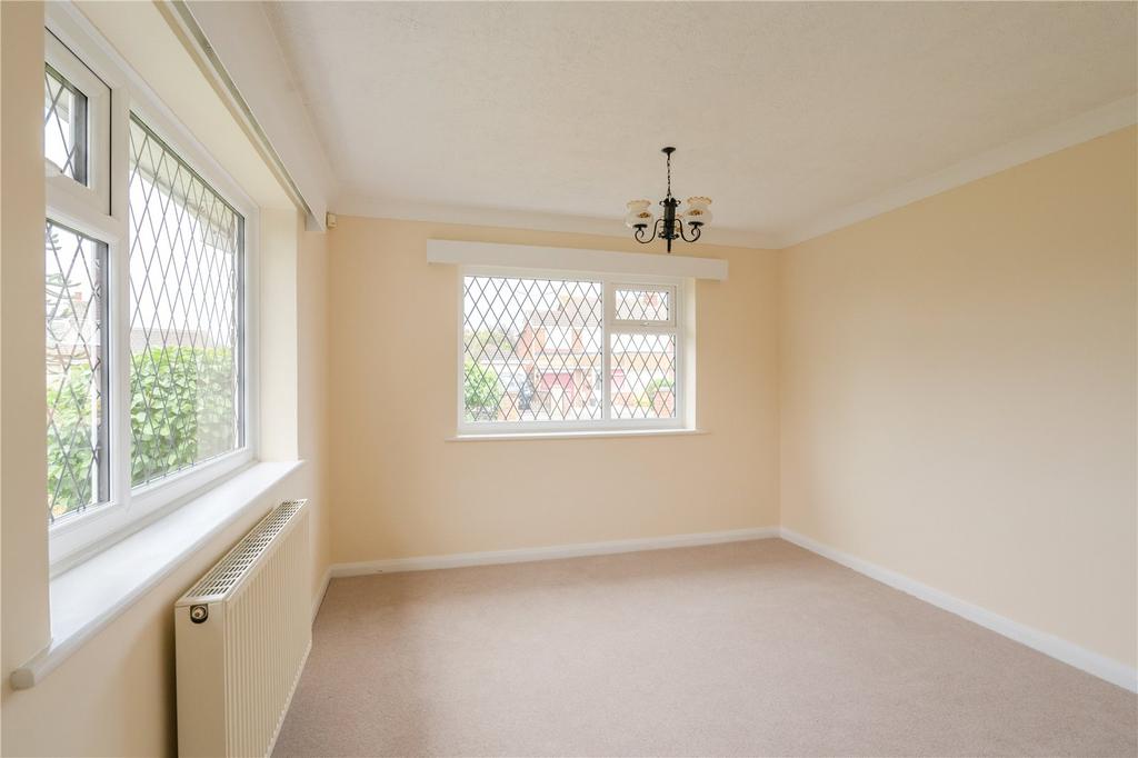 Bedroom2/Dining Room