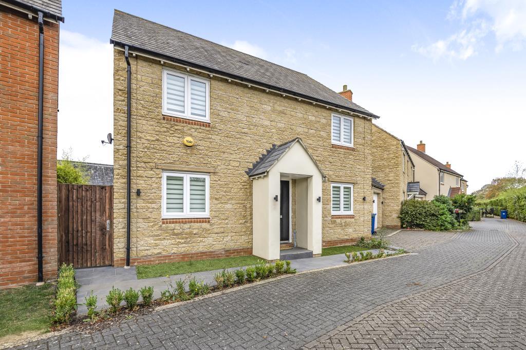 Kempton Close, Bicester, OX26 4 bed detached house £2,500 pcm (£577 pw)
