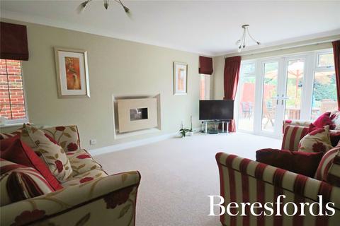 9 Brunel Close, Romford, RM1 4GR