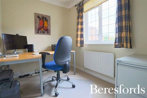 9 Brunel Close, Romford, RM1 4GR