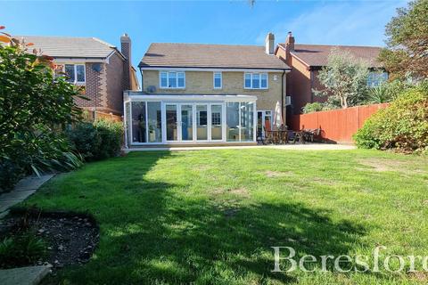9 Brunel Close, Romford, RM1 4GR