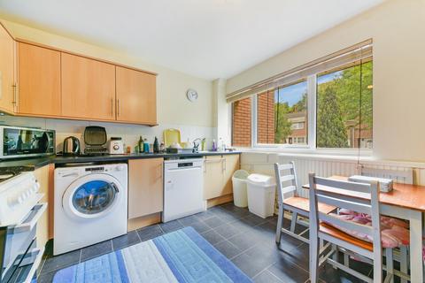 2 Lancey Close, London, SE7 8DN