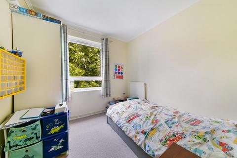 2 Lancey Close, London, SE7 8DN