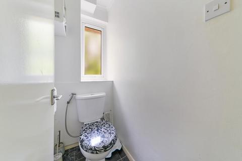 2 Lancey Close, London, SE7 8DN