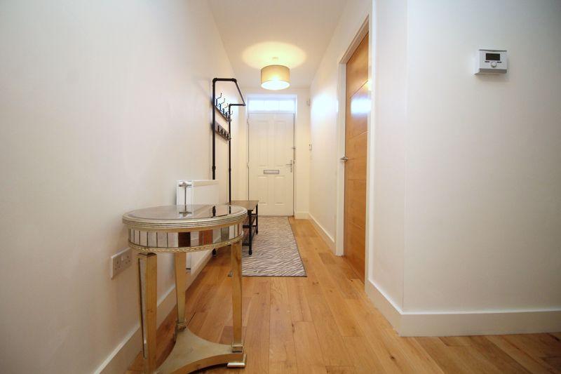 Warren Court, Southport 4 bed semidetached house £1,600 pcm (£369 pw)