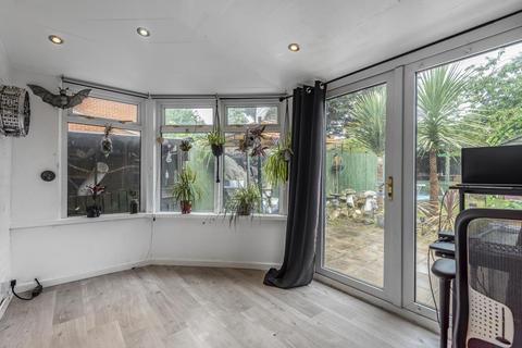 67 Brixham Road, Reading, RG2 7RB