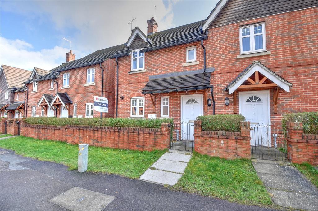 Chawton Park Road, Alton, Hampshire 2 bed semidetached house for sale