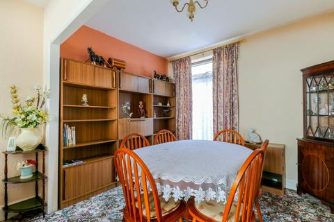 64 Albany Road, Enfield, EN3 5UE