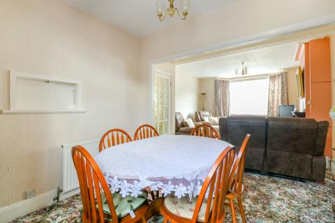 64 Albany Road, Enfield, EN3 5UE