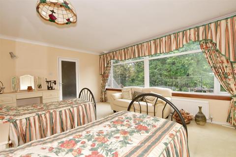 1 Brightlands Road, Reigate, RH2 0EP