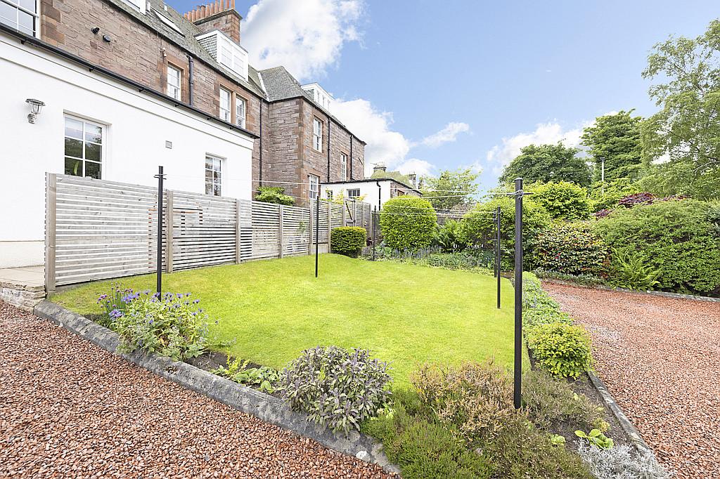 Rear Communal Garden