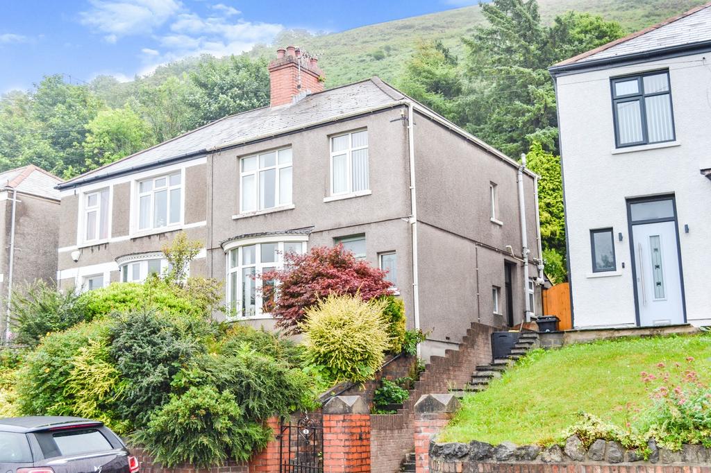 Danyffynnon, Port Talbot, Neath Port Talbot. SA13 2EY 3 bed semi
