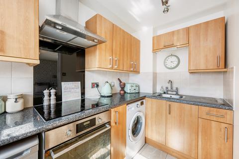 47 Cromwell Close, London, W3 6BN