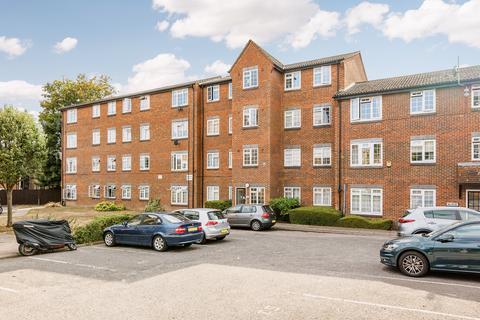 47 Cromwell Close, London, W3 6BN