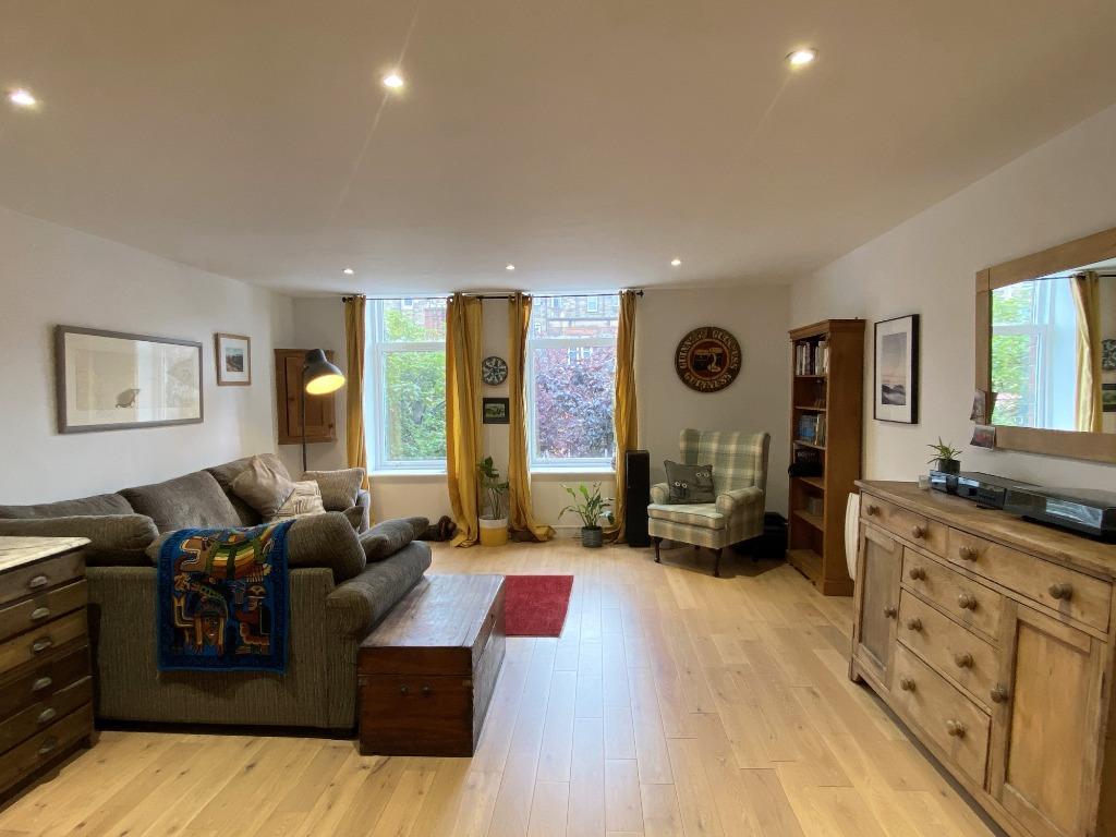 Edina Place, Leith, Edinburgh, EH7 1 bed flat £1,050 pcm (£242 pw)