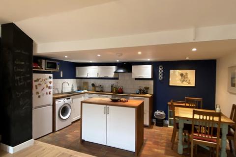 undefined, Edina Place, Leith, Edinburgh, EH7