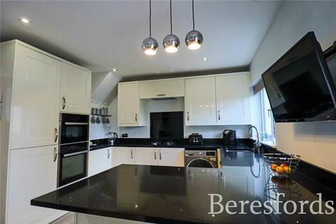 undefined, Ellis Avenue, Rainham, RM13