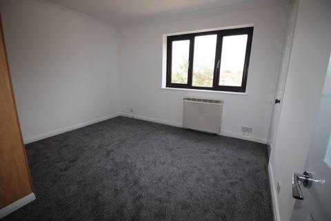 1 bedroom flat to rent, Parklands Court, Saxmundham Way, Clacton-on-Sea